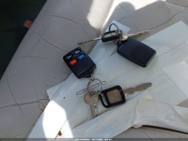 1993 LINCOLN TOWN CAR 1LNLM82W9PY773770 Photo 10