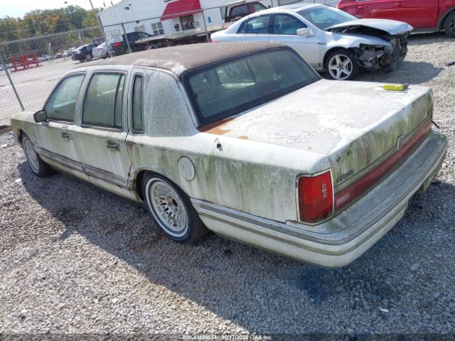 1993 LINCOLN TOWN CAR 1LNLM82W9PY773770 Photo 2