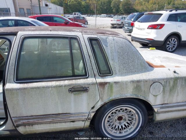 1993 LINCOLN TOWN CAR 1LNLM82W9PY773770 Photo 5
