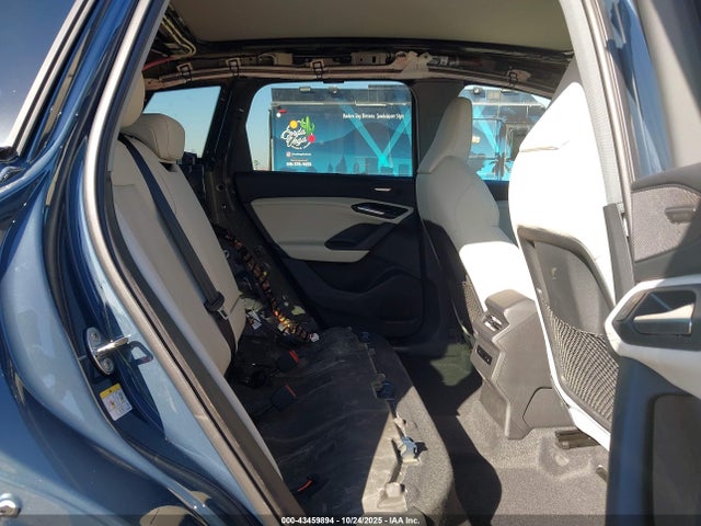 2025 AUDI Q6 E-TRON WA124BGF7SA022555 Photo 7