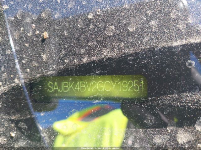 2016 JAGUAR XF SAJBK4BV2GCY19251 Photo 8