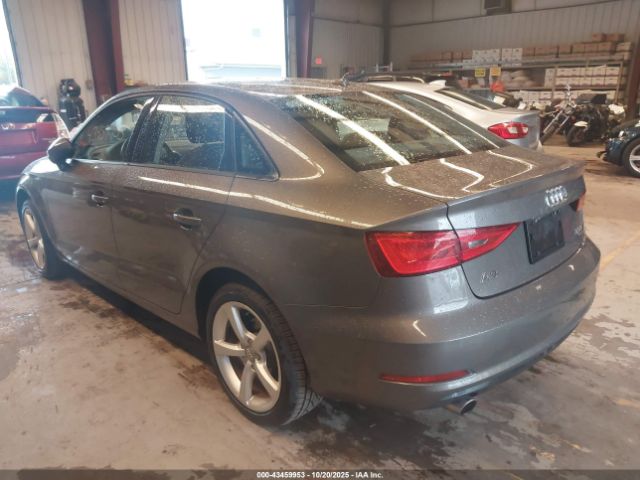 2015 AUDI A3 WAUBFGFF3F1073472 Photo 2