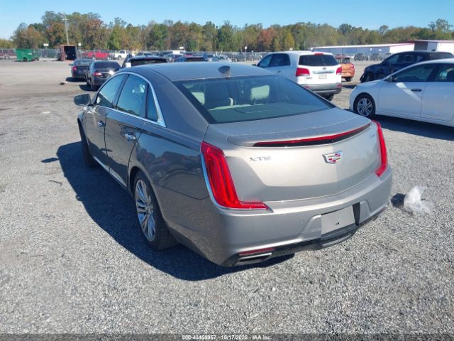 2018 CADILLAC XTS 2G61M5S31J9146902 Photo 2