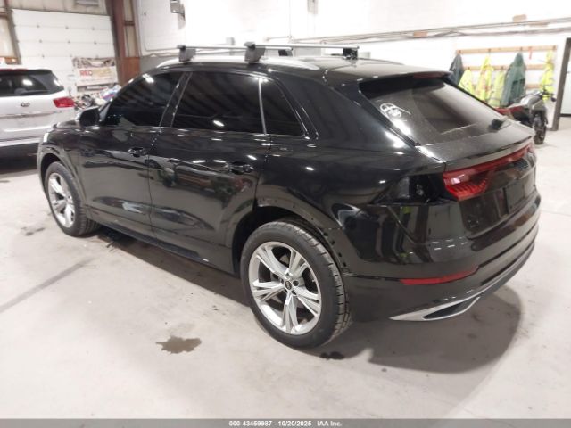 2022 AUDI Q8 WA1BVBF10ND018952 Photo 2
