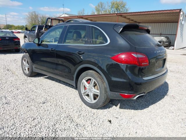 2014 PORSCHE CAYENNE WP1AA2A23ELA07428 Photo 2
