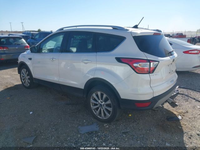 2018 FORD ESCAPE 1FMCU9J95JUB42790 Photo 2