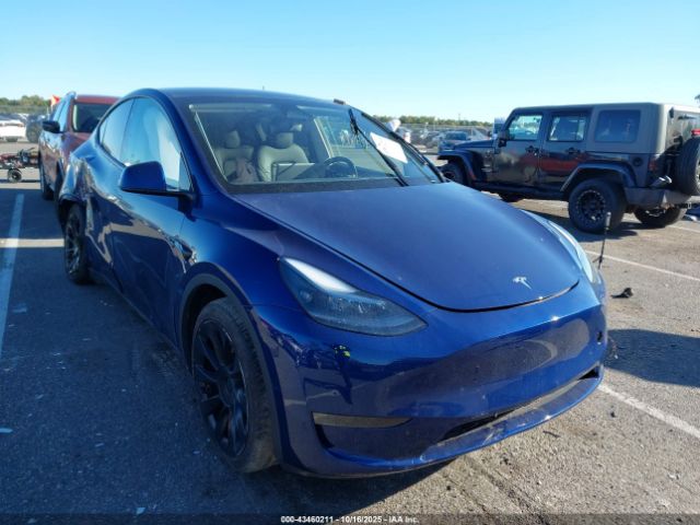 2024 TESLA MODEL Y 7SAYGDEE0RA218402 Photo 0