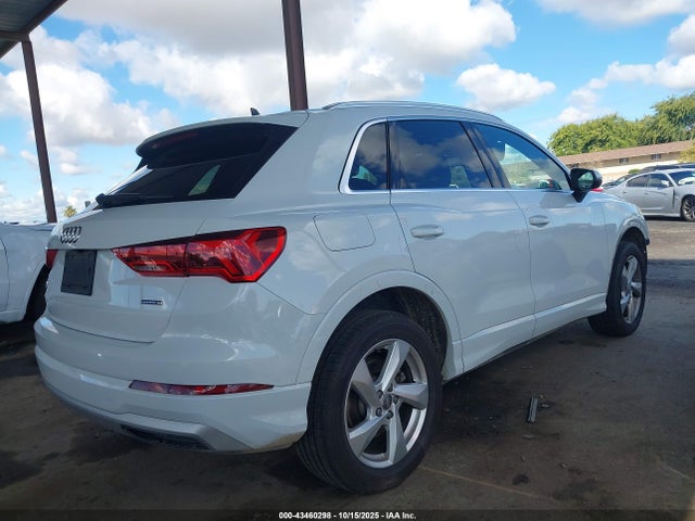2020 AUDI Q3 WA1AECF38L1023589 Photo 3