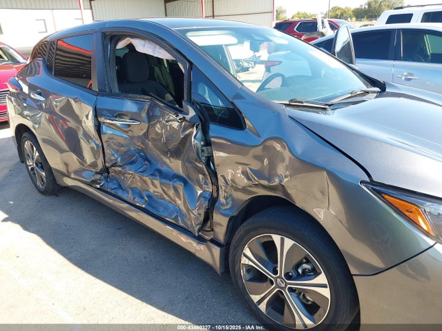 2021 NISSAN LEAF 1N4BZ1CV9MC554837 Photo 5