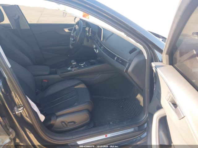 2017 AUDI A4 WAULMAF45HN066718 Photo 4