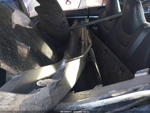 2015 TESLA MODEL S 5YJSA1E25FF112793 Photo 7