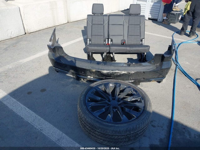 Cadillac Escalade Esv V-series 2025 1GYS9SR99SR305923 Image 12