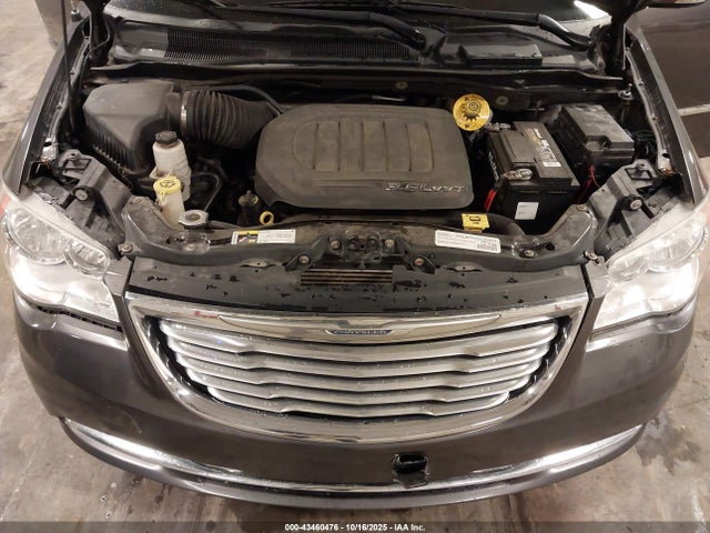 Продаж на аукціоні авто 2015 Chrysler Town & Country Touring-l, vin: 2C4RC1CG2FR673514, номер лоту: 43460476