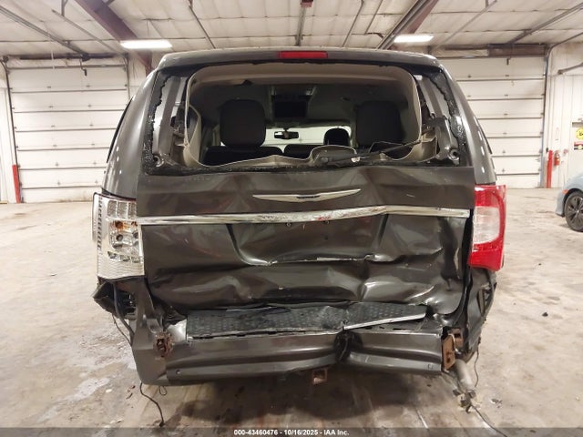 Продаж на аукціоні авто 2015 Chrysler Town & Country Touring-l, vin: 2C4RC1CG2FR673514, номер лоту: 43460476