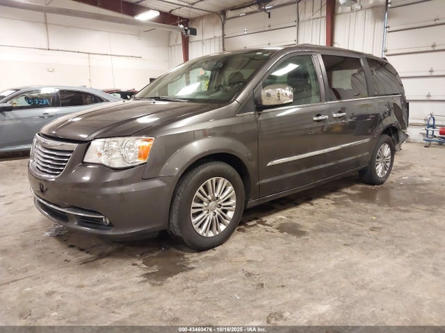 Продаж на аукціоні авто 2015 Chrysler Town & Country Touring-l, vin: 2C4RC1CG2FR673514, номер лоту: 43460476
