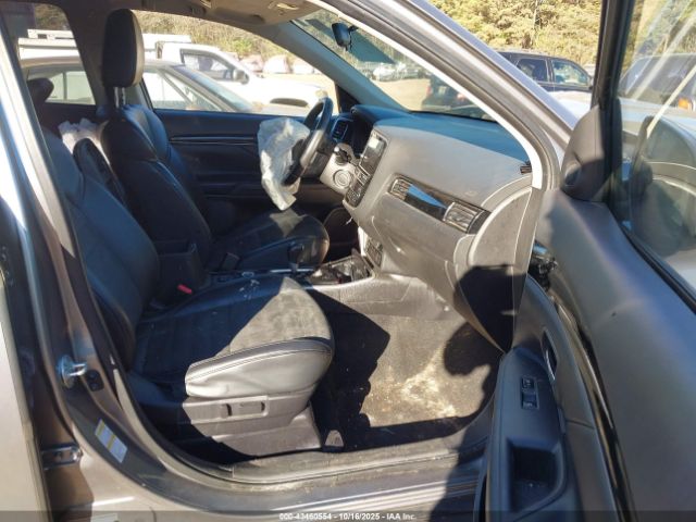 2019 MITSUBISHI OUTLANDER JA4AZ3A31KZ043176 Photo 4