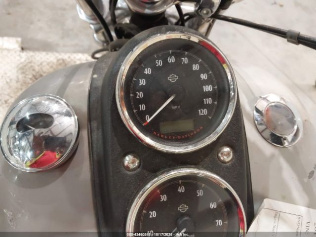 2017 HARLEY-DAVIDSON FXDL 1HD1GNM12HC319814 Photo 6