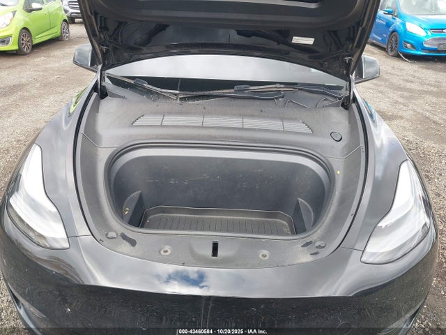 2023 TESLA MODEL Y 7SAYGDEE9PF858835 Photo 9