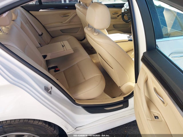 Продаж на аукціоні авто 2015 Bmw 528i, vin: WBA5A5C54FD516318, номер лоту: 43460616