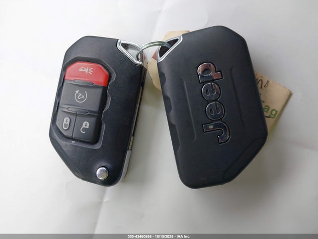 2023 JEEP WRANGLER 4XE 1C4JJXN69PW626225 Photo 10