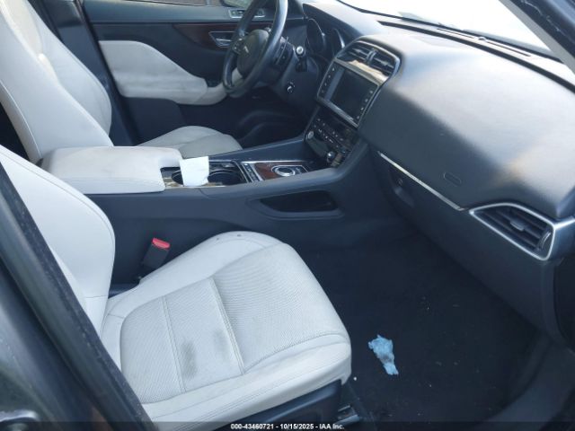 2017 JAGUAR F-PACE SADCK2BV0HA070538 Photo 4