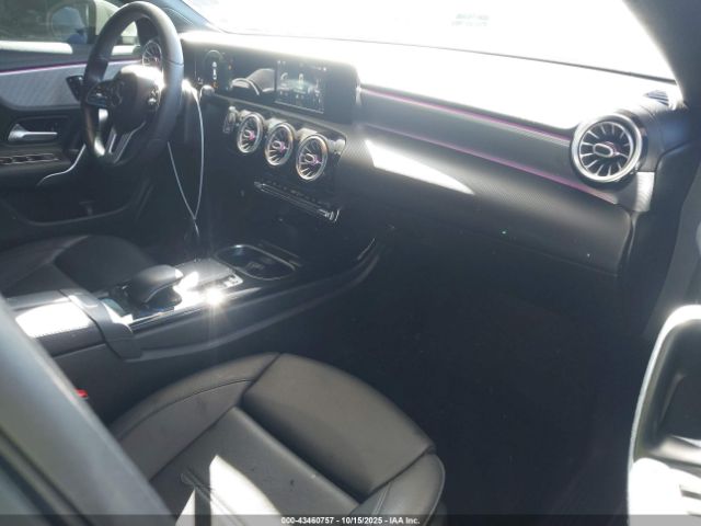 2020 MERCEDES-BENZ CLA 250 W1K5J4GBXLN091051 Photo 4