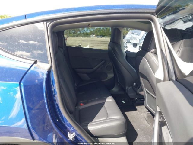 2021 TESLA MODEL Y 5YJYGDED2MF114610 Photo 7
