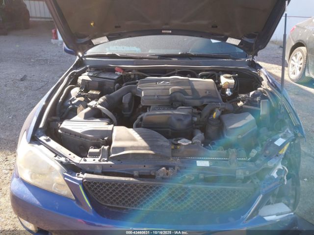 2001 LEXUS IS 300 JTHBD182210024826 Photo 9