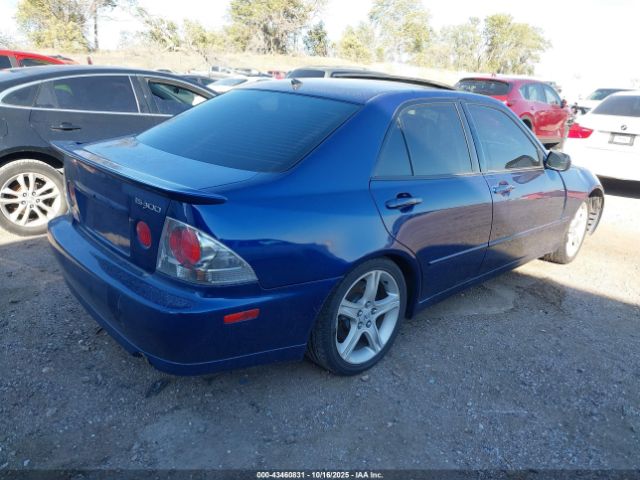 2001 LEXUS IS 300 JTHBD182210024826 Photo 3