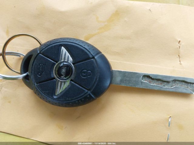 2008 MINI COOPER S WMWRH33568TL96645 Photo 10