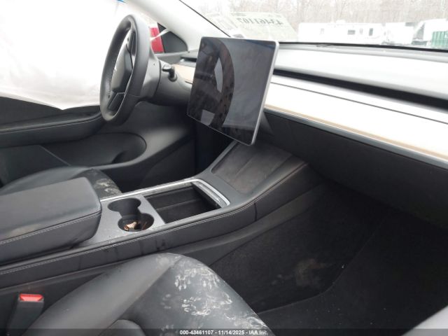 2022 TESLA MODEL Y 7SAYGDEF6NF379665 Photo 4
