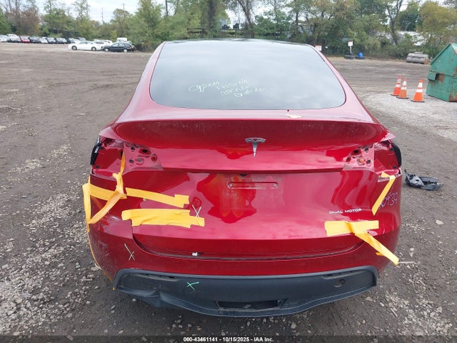 2024 TESLA MODEL Y 7SAYGDEE2RA226419 Photo 5