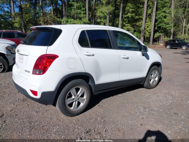 2022 CHEVROLET TRAX KL7CJKSM1NB547695 Photo 3