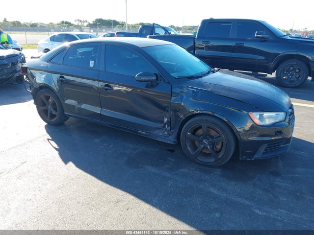 2015 AUDI A3 WAUACGFF4F1110078 Photo 0