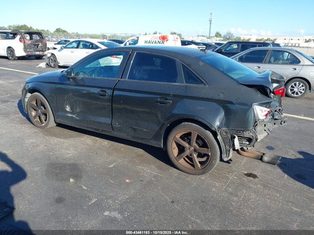 2015 AUDI A3 WAUACGFF4F1110078 Photo 2