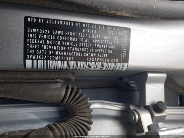 2013 VOLKSWAGEN BEETLE 3VWJX7AT2DM671901 Photo 8