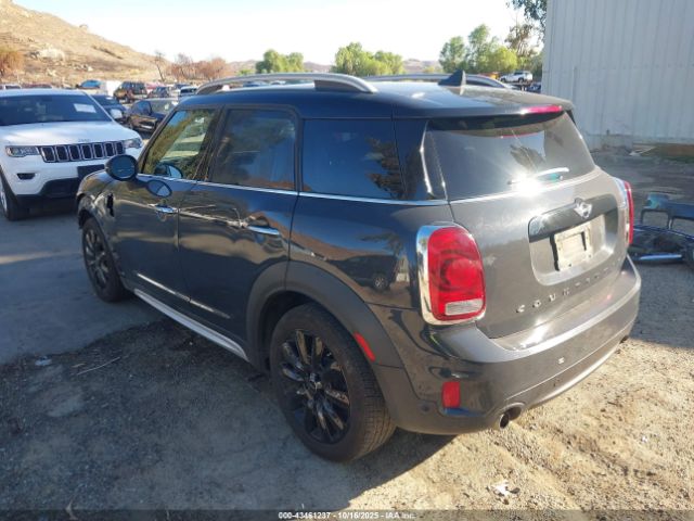2018 MINI COUNTRYMAN WMZYT3C34J3E93637 Photo 2