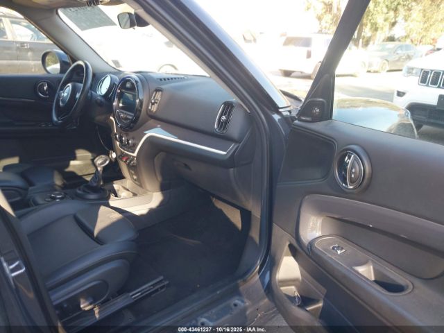 2018 MINI COUNTRYMAN WMZYT3C34J3E93637 Photo 4