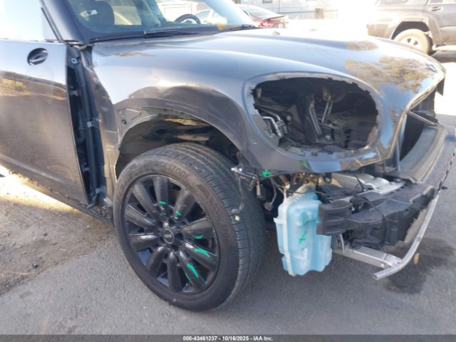 2018 MINI COUNTRYMAN WMZYT3C34J3E93637 Photo 5