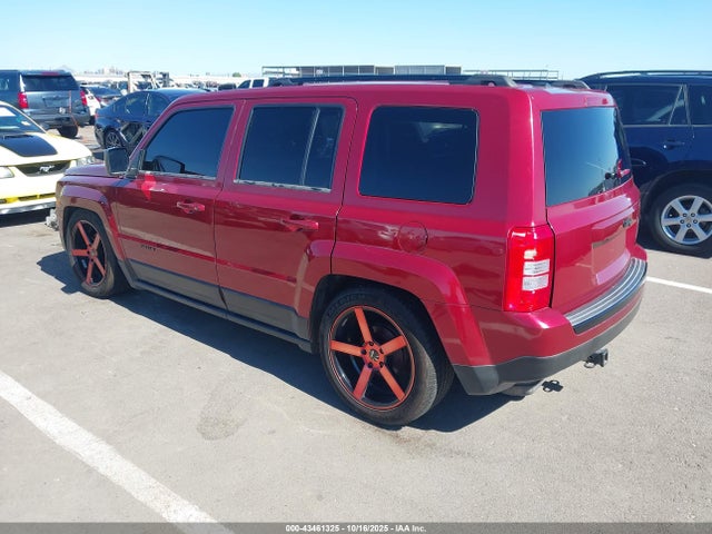 1C4NJPBA0FD328960 Jeep Patriot Altitude Edition
