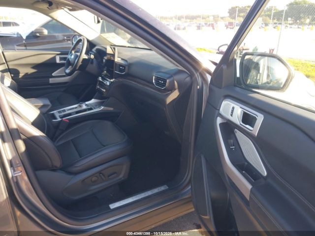 2023 FORD EXPLORER 1FMSK7FH3PGA92694 Photo 4