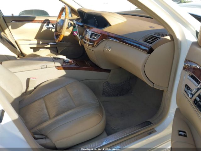 2010 MERCEDES-BENZ S 550 WDDNG7BB4AA346871 Photo 4