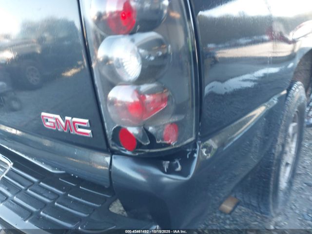 2004 GMC YUKON XL 1500 3GKEC16Z74G189681 Photo 5