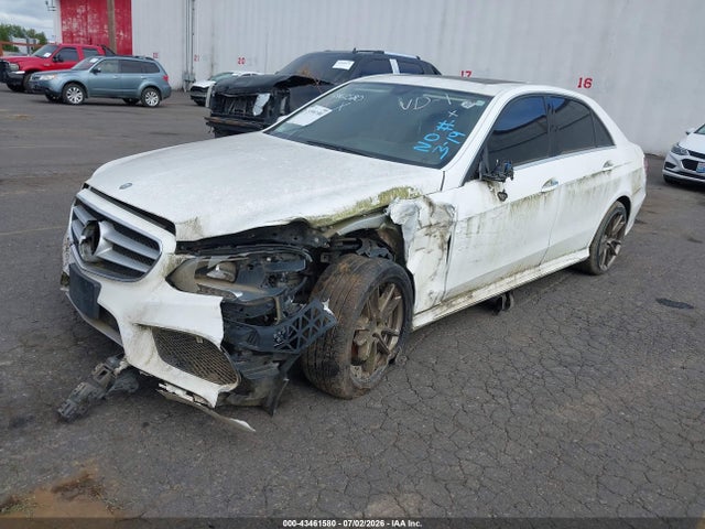 Mercedes-Benz E 350 2014 WDDHF5KB1EA796357 Image 2