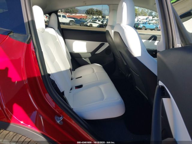 2020 TESLA MODEL Y 5YJYGDEE8LF032825 Photo 7