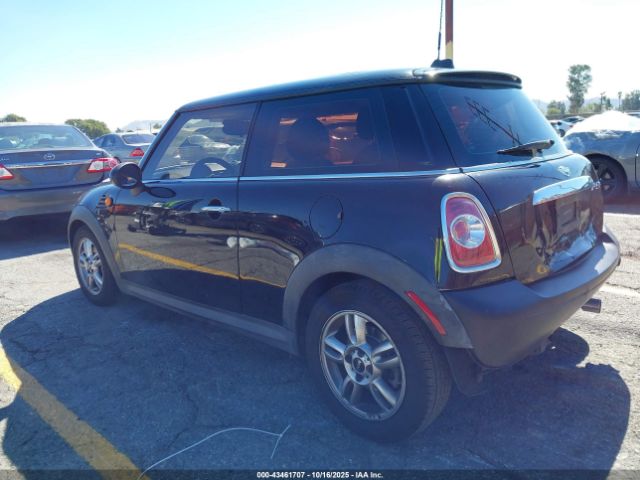 2013 MINI HARDTOP WMWSU3C52DT687117 Photo 2
