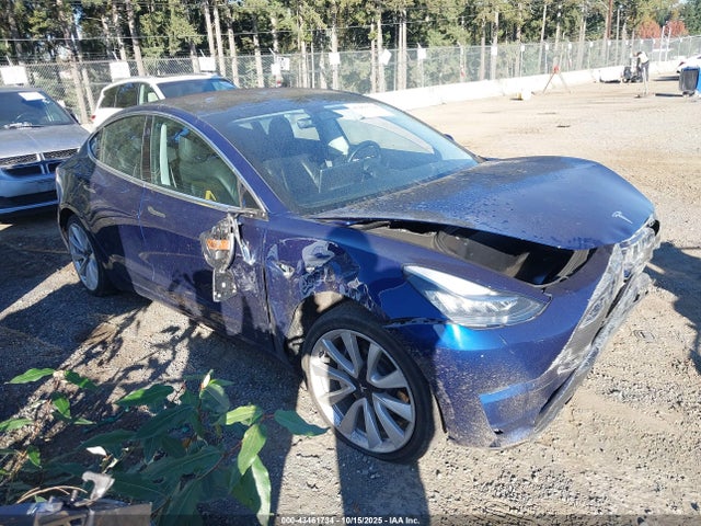 2018 TESLA MODEL 3 5YJ3E1EB9JF090153 Photo 0