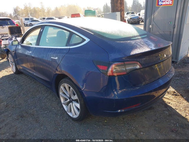 2018 TESLA MODEL 3 5YJ3E1EB9JF090153 Photo 2