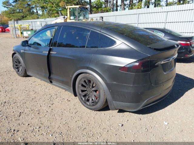 2016 TESLA MODEL X 5YJXCBE41GF021934 Photo 2