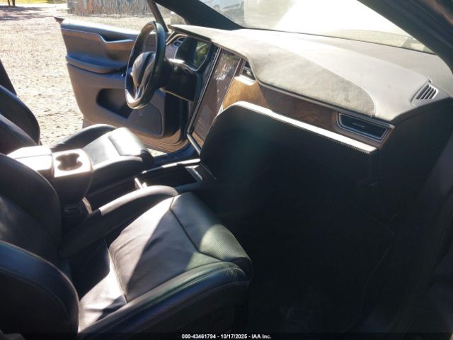 2016 TESLA MODEL X 5YJXCBE41GF021934 Photo 4